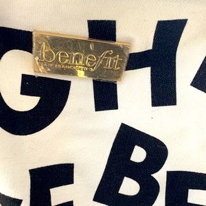 Benefit bag💗 PLEASE BUNDLE 💖 or FREE WITH ANY 40$ purchase 💞 just ask, 🫶🏻